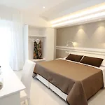 Valentina Nocleg ze śniadaniem 4*