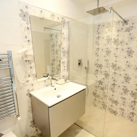 住宿加早餐酒店 瓦伦蒂娜住宿加早餐旅馆 索伦托